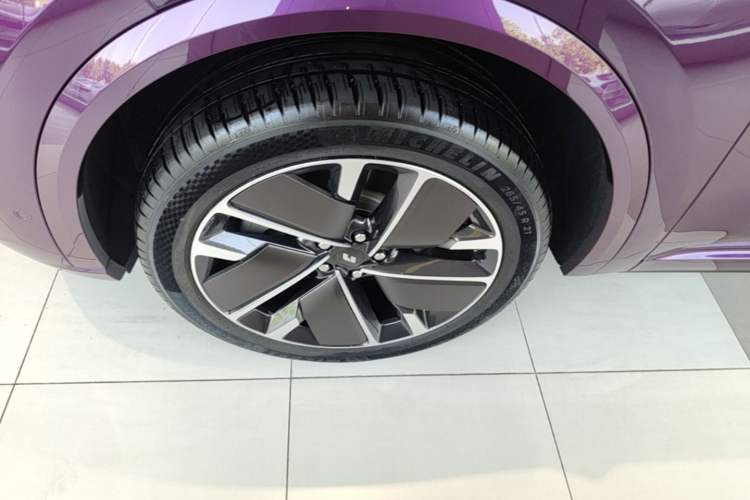 Used Li Auto L9 2025 Ultra Smart Refreshed Edition Left Front Wheel Hub