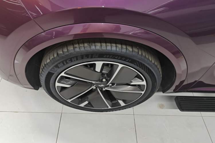 Used Li Auto L9 2025 Ultra Smart Refreshed Edition Left Front Wheel Hub