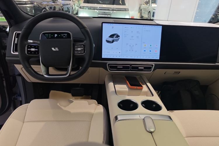 Used Li Auto L9 2025 Ultra Smart Refreshed Edition Center Console