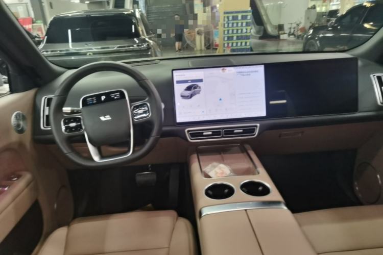 Used Li Auto L9 2025 Ultra Smart Refreshed Edition Center Console