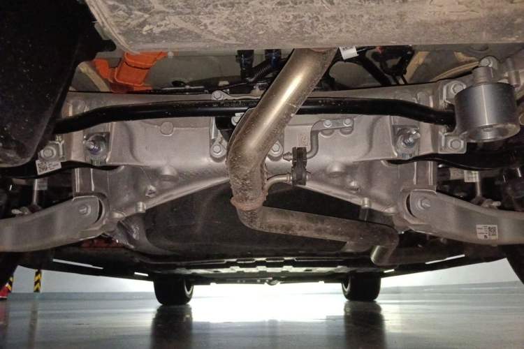 Used Li Auto L9 2025 Ultra Smart Refreshed Edition Chassis Rear