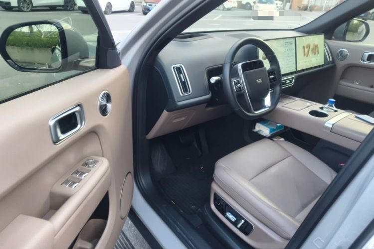 Used Li Auto L9 2025 Ultra Smart Refreshed Edition
