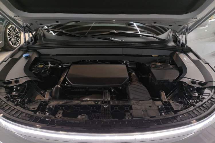 Used Li Auto L9 2025 Pro Smart Refreshed Edition Engine Bay