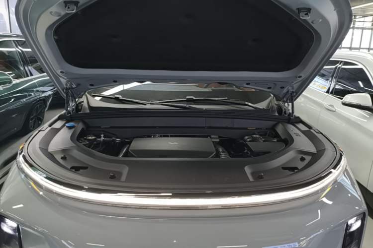 Used Li Auto L9 2025 Ultra Smart Refreshed Edition Engine Bay