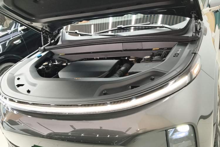 Used Li Auto L9 2025 Ultra Smart Refreshed Edition Engine Bay