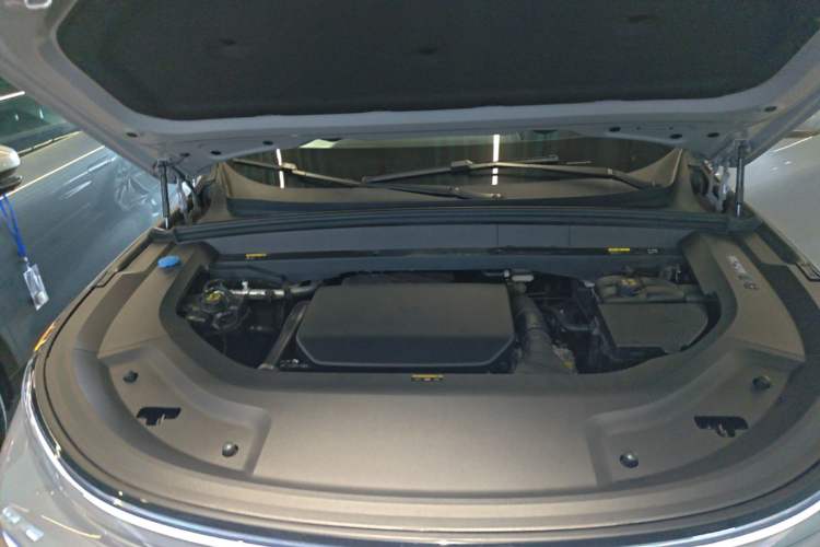 Used Li Auto L9 2025 Ultra Smart Refreshed Edition Engine Bay