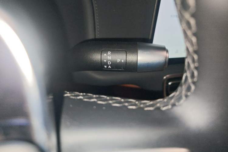 Used Li Auto L9 2025 Pro Smart Refreshed Edition Gear Lever