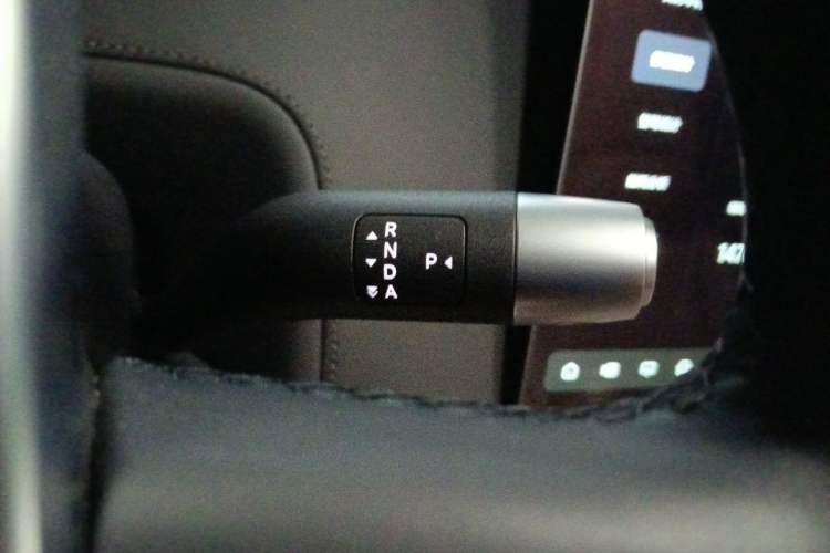 Used Li Auto L9 2025 Ultra Smart Refreshed Edition Gear Lever