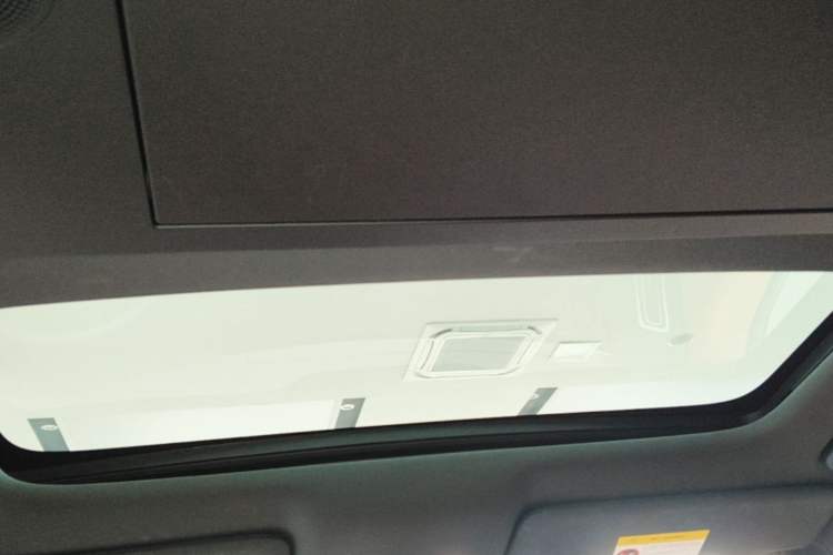 Used Li Auto L9 2025 Ultra Smart Refreshed Edition Headliner