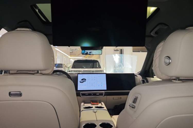 Used Li Auto L9 2025 Ultra Smart Refreshed Edition Headliner