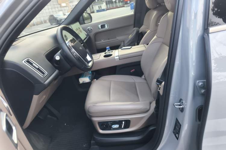 Used Li Auto L9 2025 Ultra Smart Refreshed Edition
