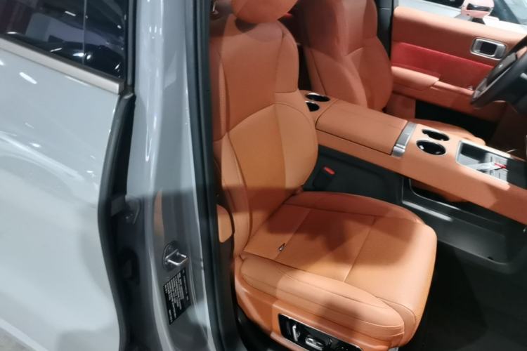 Used Li Auto L9 2025 Pro Smart Refreshed Edition Right Front Seat