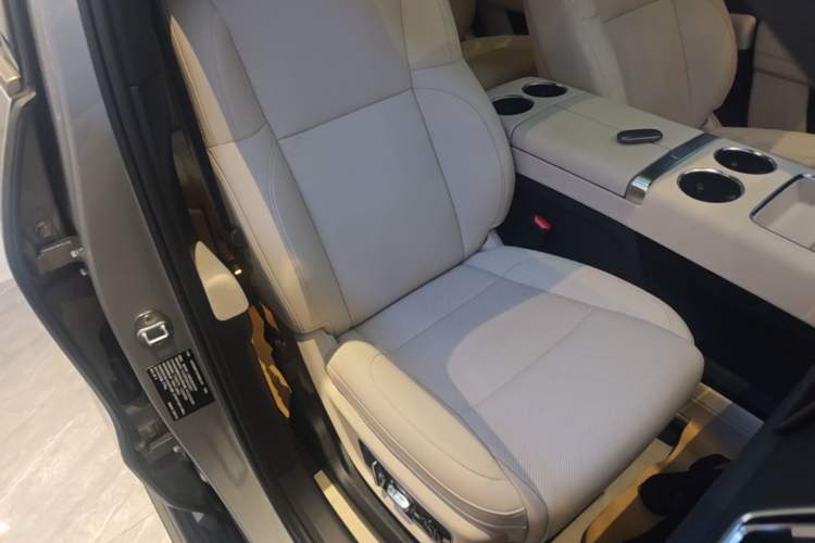 Used Li Auto L9 2025 Ultra Smart Refreshed Edition Right Front Seat