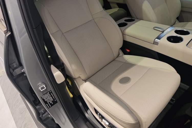 Used Li Auto L9 2025 Ultra Smart Refreshed Edition Right Front Seat