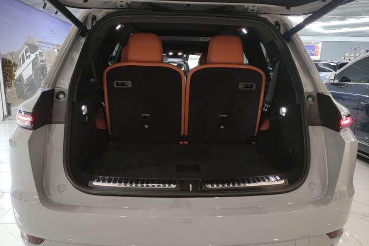 Used Li Auto L9 2025 Pro Smart Refreshed Edition Trunk