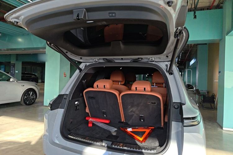 Used Li Auto L9 2025 Ultra Smart Refreshed Edition Trunk