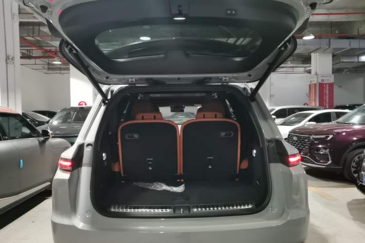 Used Li Auto L9 2025 Pro Smart Refreshed Edition Trunk