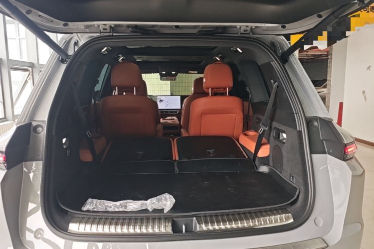 Used Li Auto L9 2025 Ultra Smart Refreshed Edition Trunk
