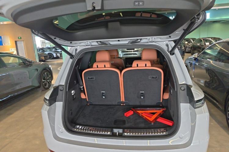 Used Li Auto L9 2025 Ultra Smart Refreshed Edition Trunk