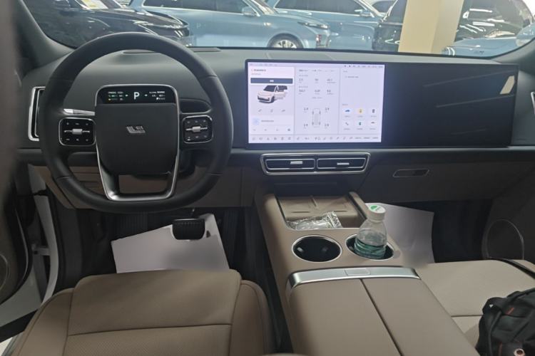 Used Li Auto L9 2025 Ultra Smart Refreshed Edition Center Console