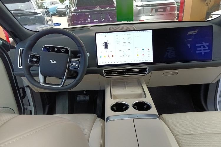 Used Li Auto L9 2025 Ultra Smart Refreshed Edition Center Console