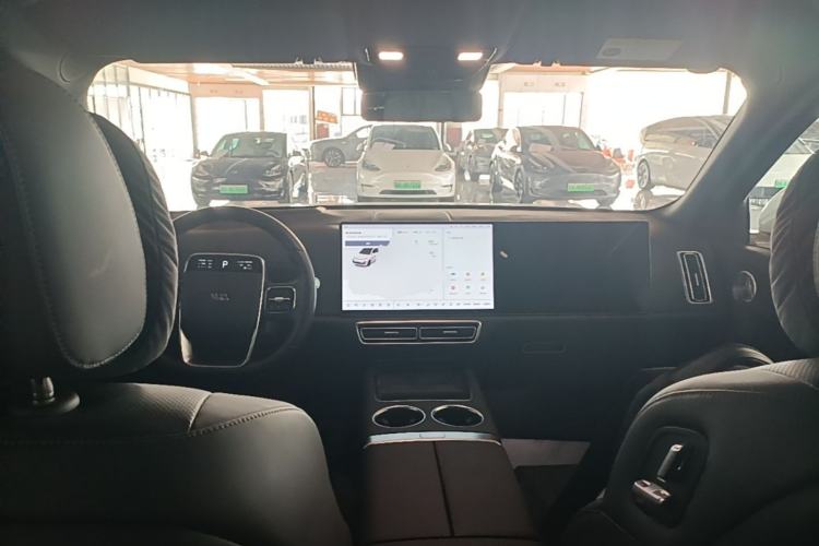 Used Li Auto L9 2025 Ultra Smart Refreshed Edition Center Console
