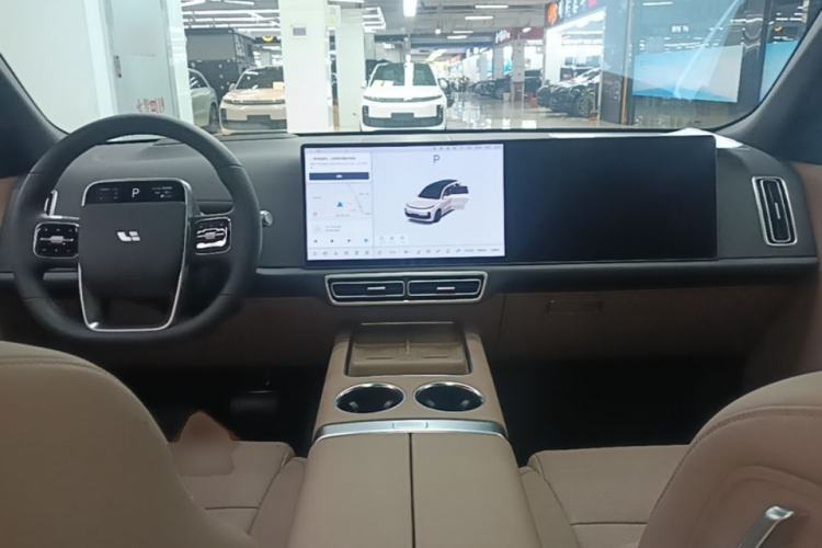 Used Li Auto L9 2025 Ultra Smart Refreshed Edition Center Console