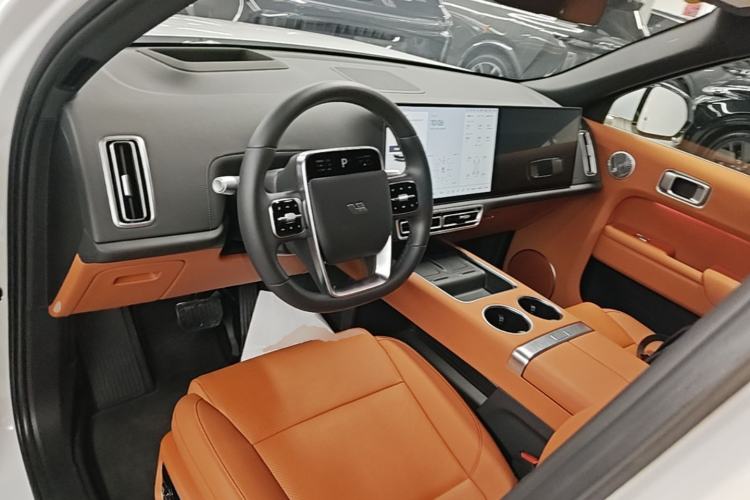 Used Li Auto L9 2025 Ultra Smart Refreshed Edition Center Console