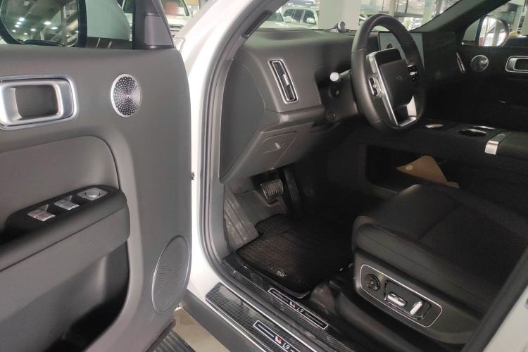 Used Li Auto L9 2025 Ultra Smart Refreshed Edition Driver Seat
