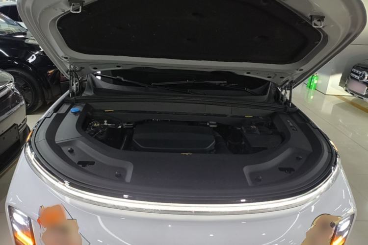 Used Li Auto L9 2025 Ultra Smart Refreshed Edition Engine Bay