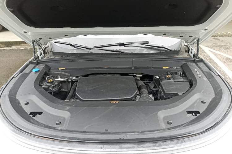 Used Li Auto L9 2025 Ultra Smart Refreshed Edition Engine Bay