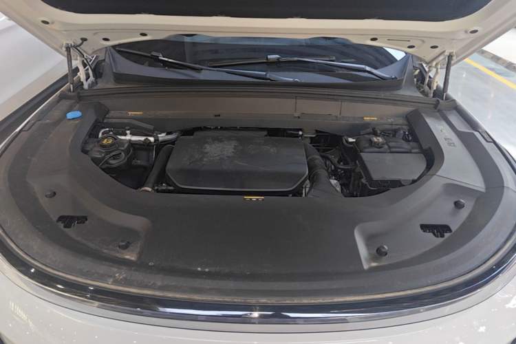 Used Li Auto L9 2025 Ultra Smart Refreshed Edition Engine Bay