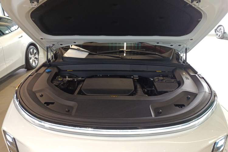 Used Li Auto L9 2025 Ultra Smart Refreshed Edition Engine Bay
