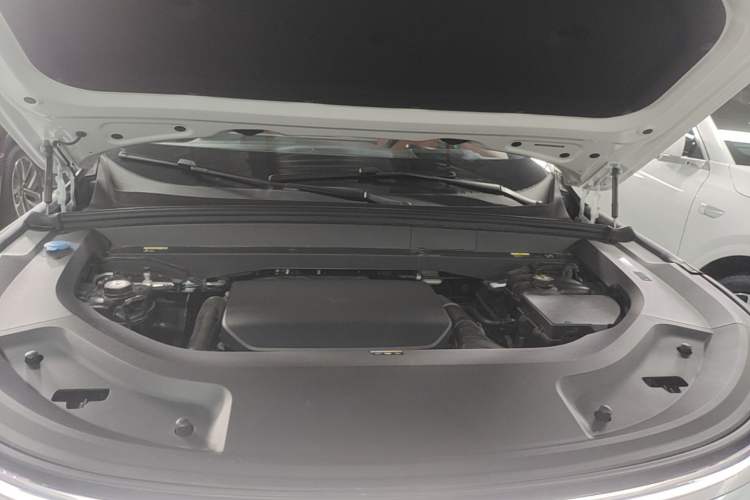 Used Li Auto L9 2025 Ultra Smart Refreshed Edition Engine Bay