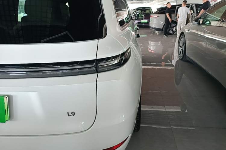 Used Li Auto L9 2025 Ultra Smart Refreshed Edition Exterior 3