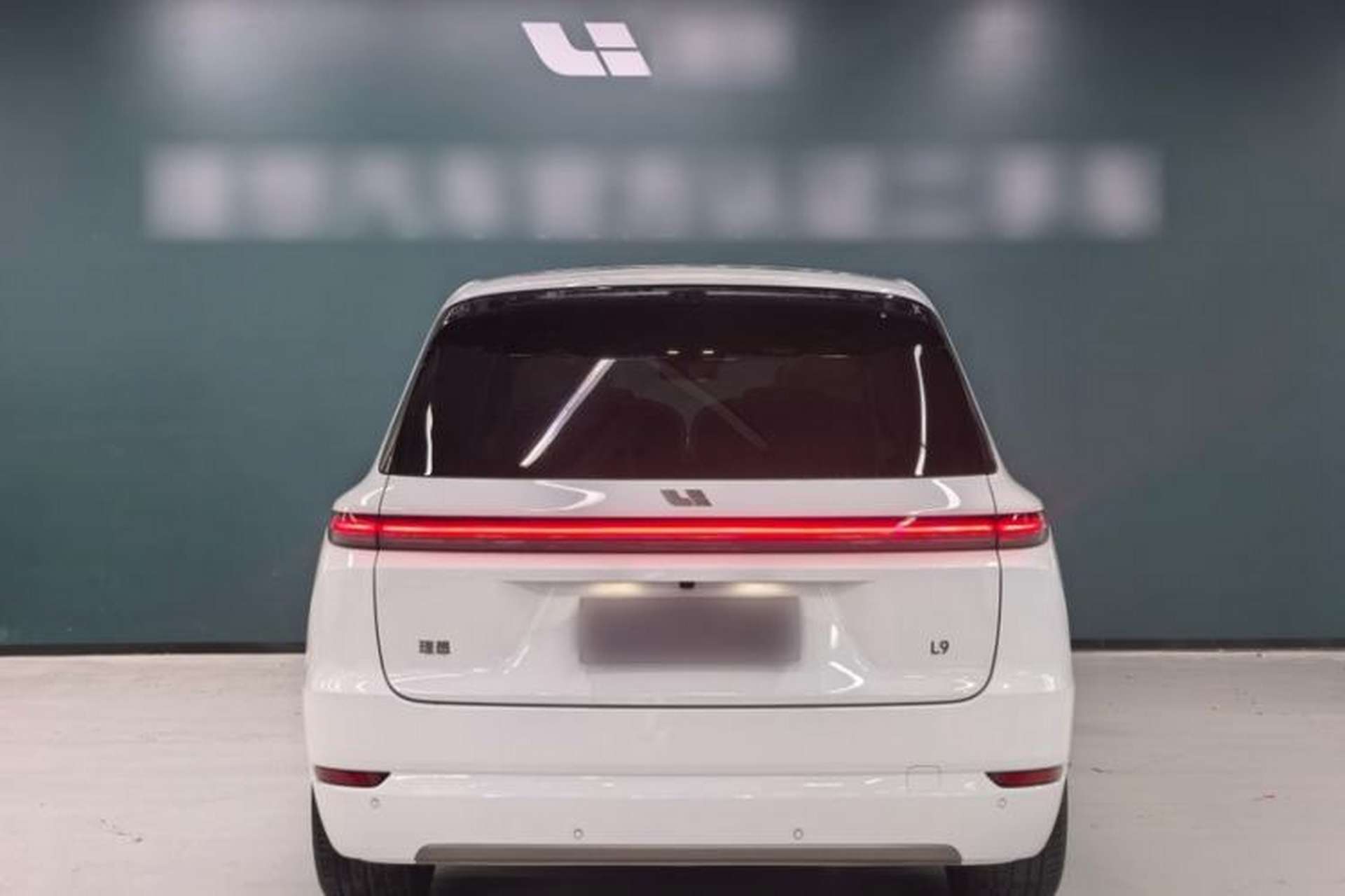 Used Li Auto L9 2025 Ultra Smart Refreshed Edition Exterior 4