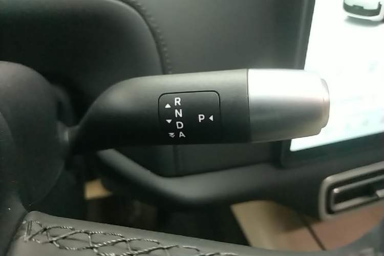 Used Li Auto L9 2025 Ultra Smart Refreshed Edition Gear Lever