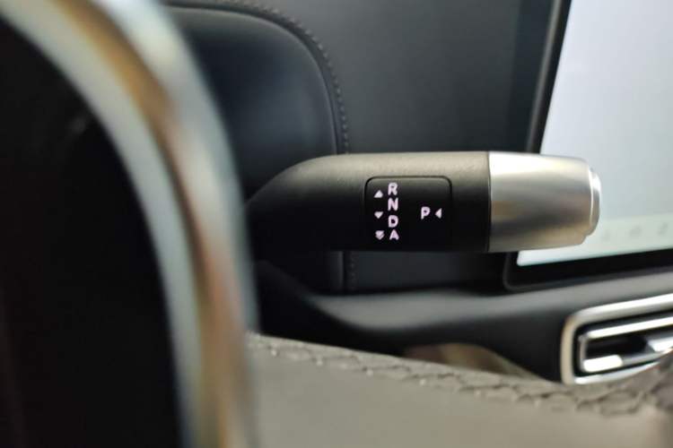 Used Li Auto L9 2025 Ultra Smart Refreshed Edition Gear Lever