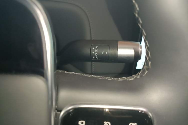 Used Li Auto L9 2025 Ultra Smart Refreshed Edition Gear Lever