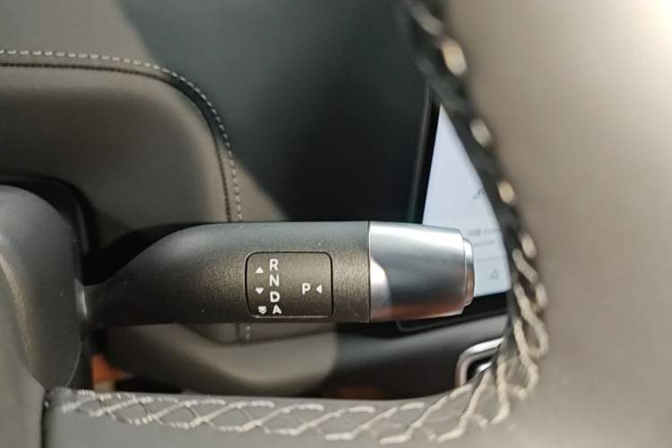Used Li Auto L9 2025 Ultra Smart Refreshed Edition Gear Lever