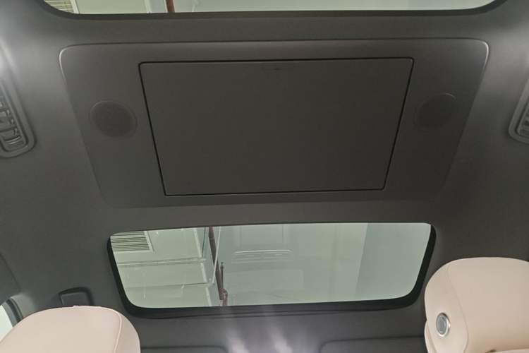 Used Li Auto L9 2025 Ultra Smart Refreshed Edition Headliner