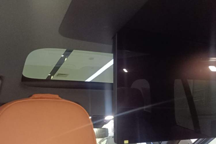 Used Li Auto L9 2025 Ultra Smart Refreshed Edition Headliner