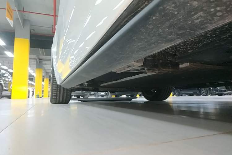 Used Li Auto L9 2025 Ultra Smart Refreshed Edition Left Side Sill