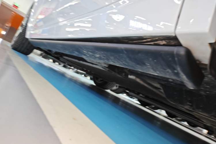 Used Li Auto L9 2025 Ultra Smart Refreshed Edition Left Side Sill