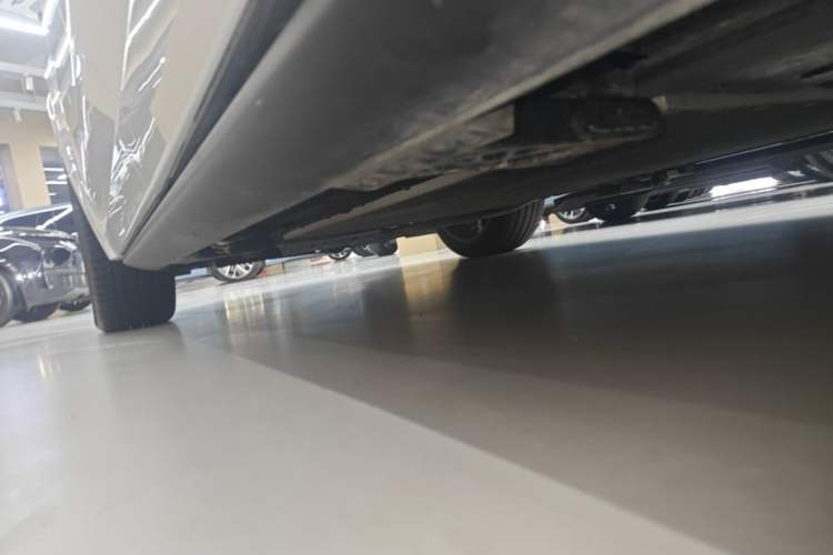 Used Li Auto L9 2025 Ultra Smart Refreshed Edition Left Side Sill