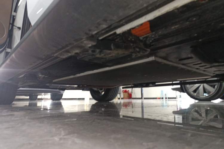 Used Li Auto L9 2025 Ultra Smart Refreshed Edition Left Side Sill