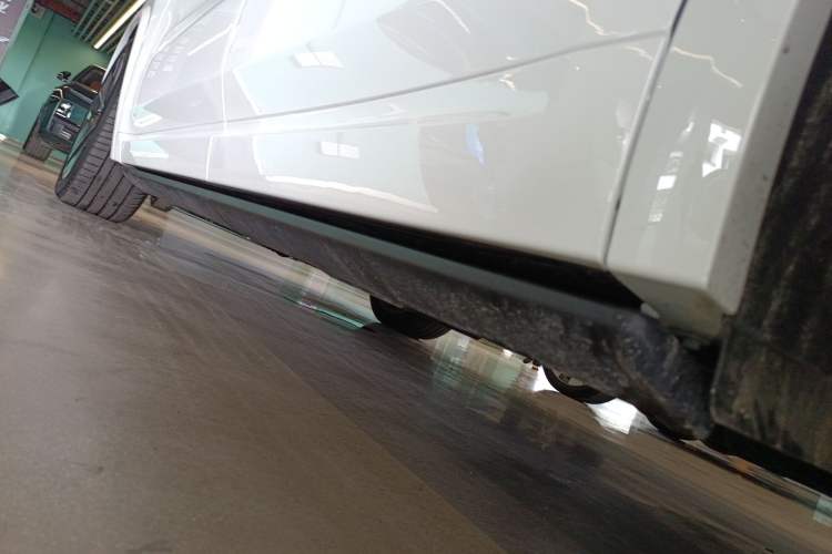 Used Li Auto L9 2025 Ultra Smart Refreshed Edition Left Side Sill