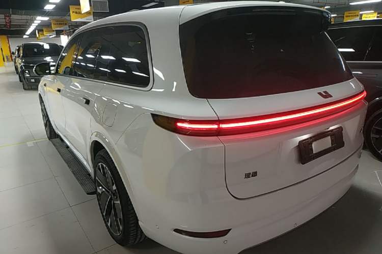 Used Li Auto L9 2025 Ultra Smart Refreshed Edition Rear Left 45 Deg