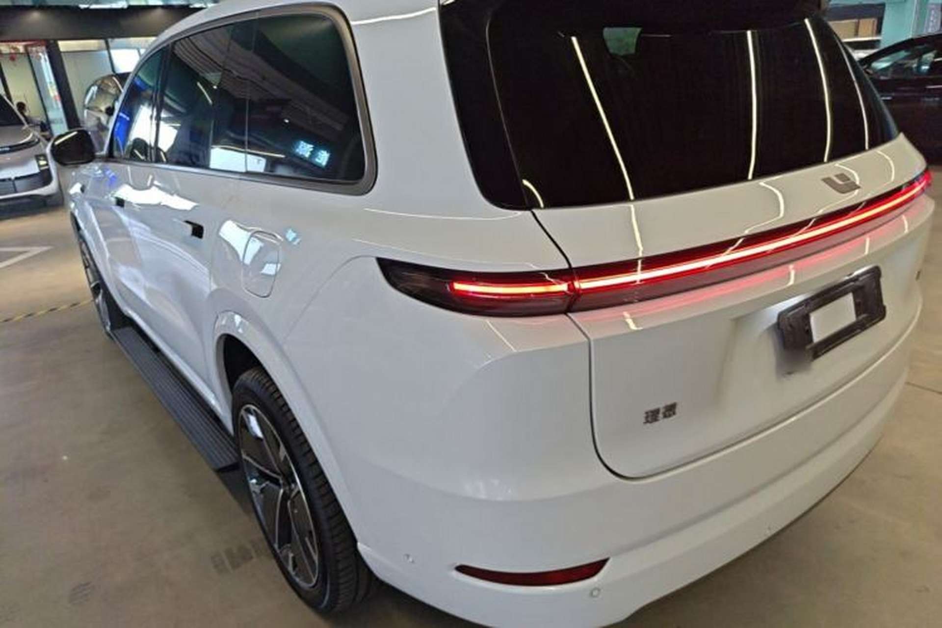 Used Li Auto L9 2025 Ultra Smart Refreshed Edition Rear Left 45 Deg