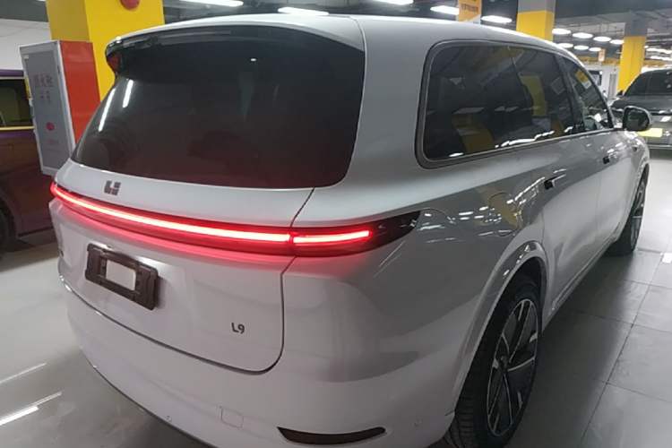Used Li Auto L9 2025 Ultra Smart Refreshed Edition Rear Right 45 Deg
